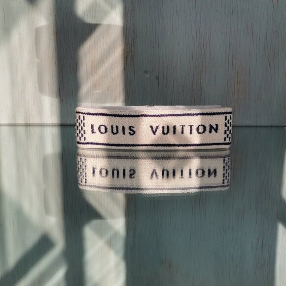 Authentic - 'Louis Vuitton' - Headband (Damier Azur) (2006) - Picture 3 of 7